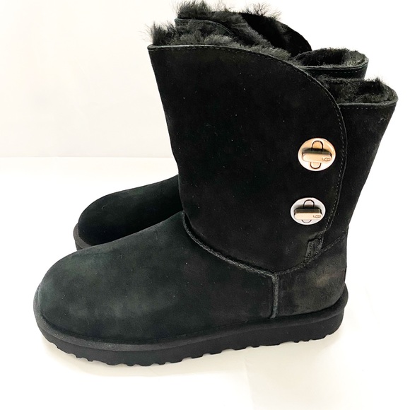 turnlock uggs